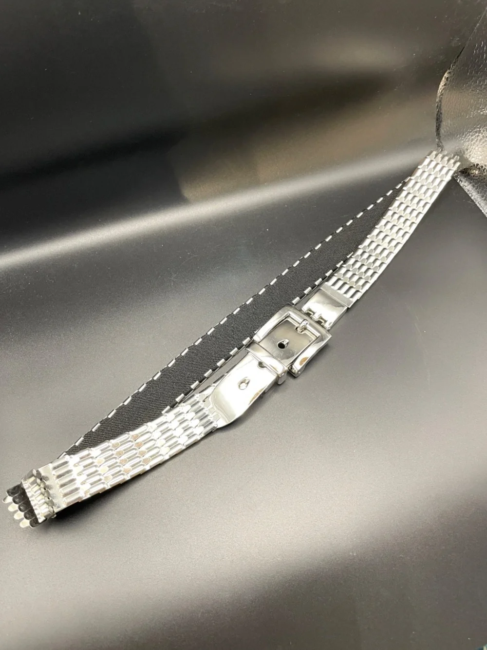 Vintage Silver Metallic Fish Scale Women's Stretch Belt 32